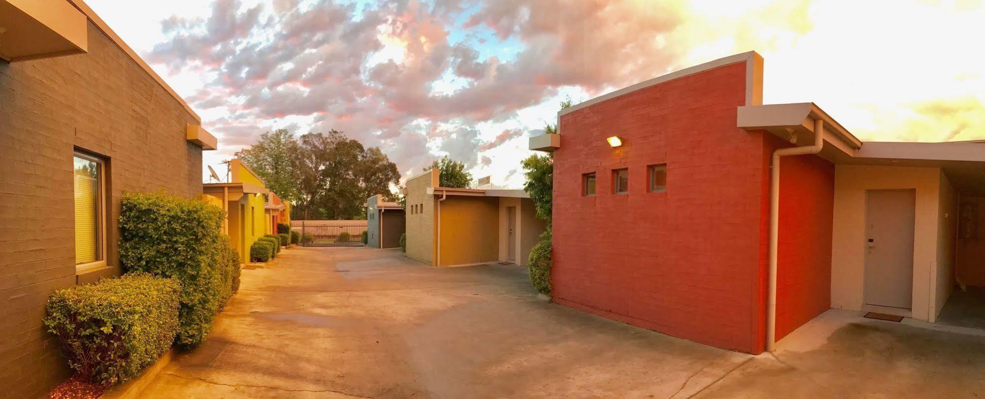 Motel Portman House Scone Exterior foto