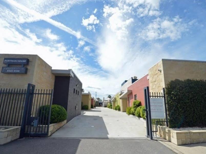 Motel Portman House Scone Exterior foto